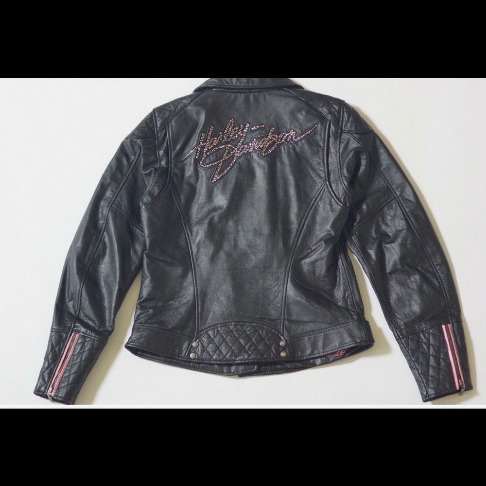 💗💗PRICE DROP HD Swarovski Pink Label Leather